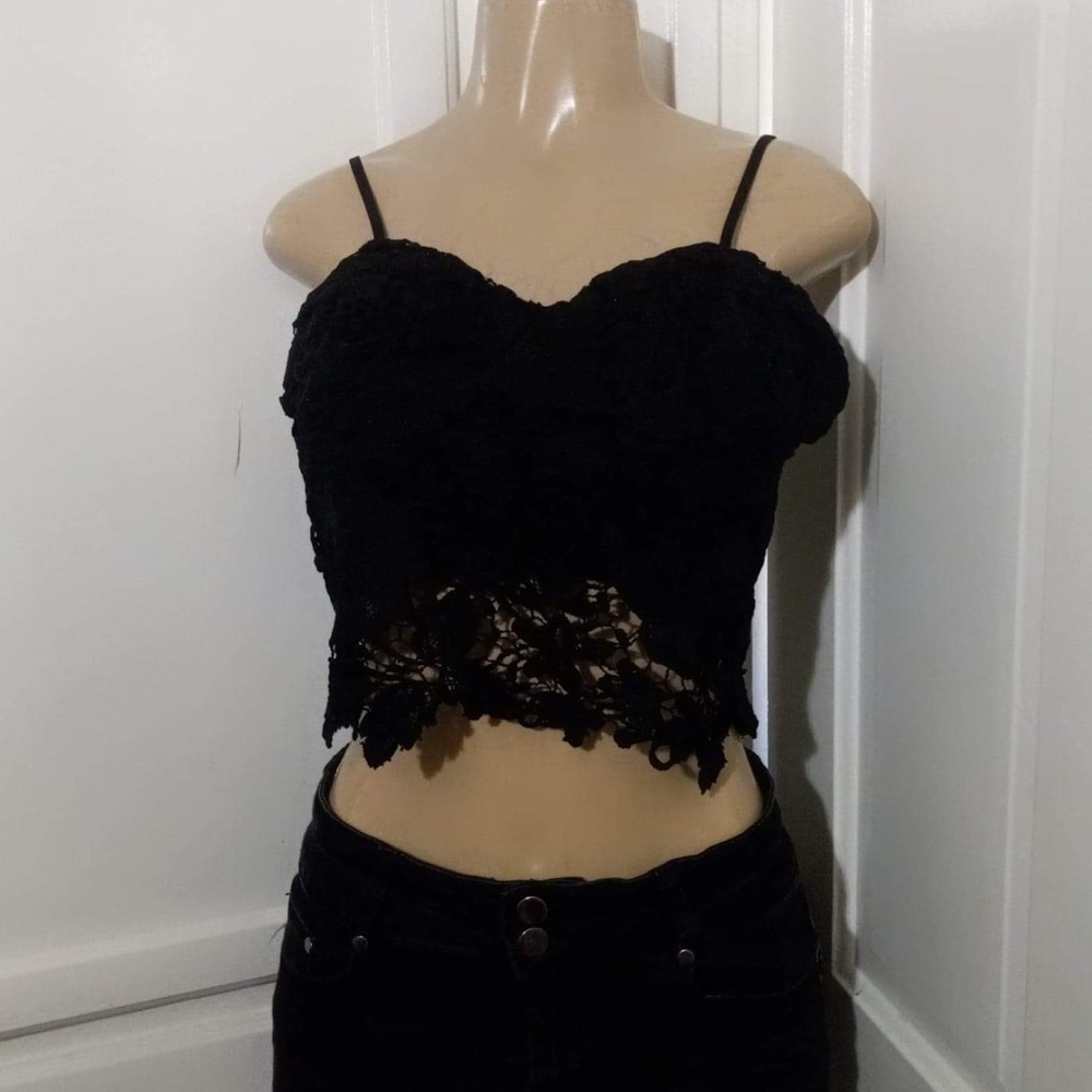 Avec black party crop top